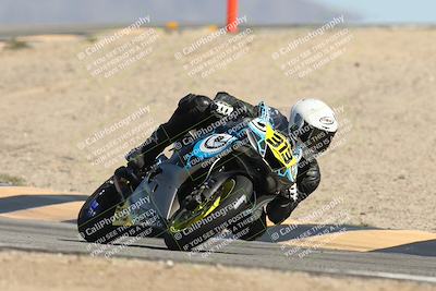 media/Oct-04-2025-CVMA (Sat) [[408bcdd6e4]]/Race 10-Amateur Supersport Middleweight/